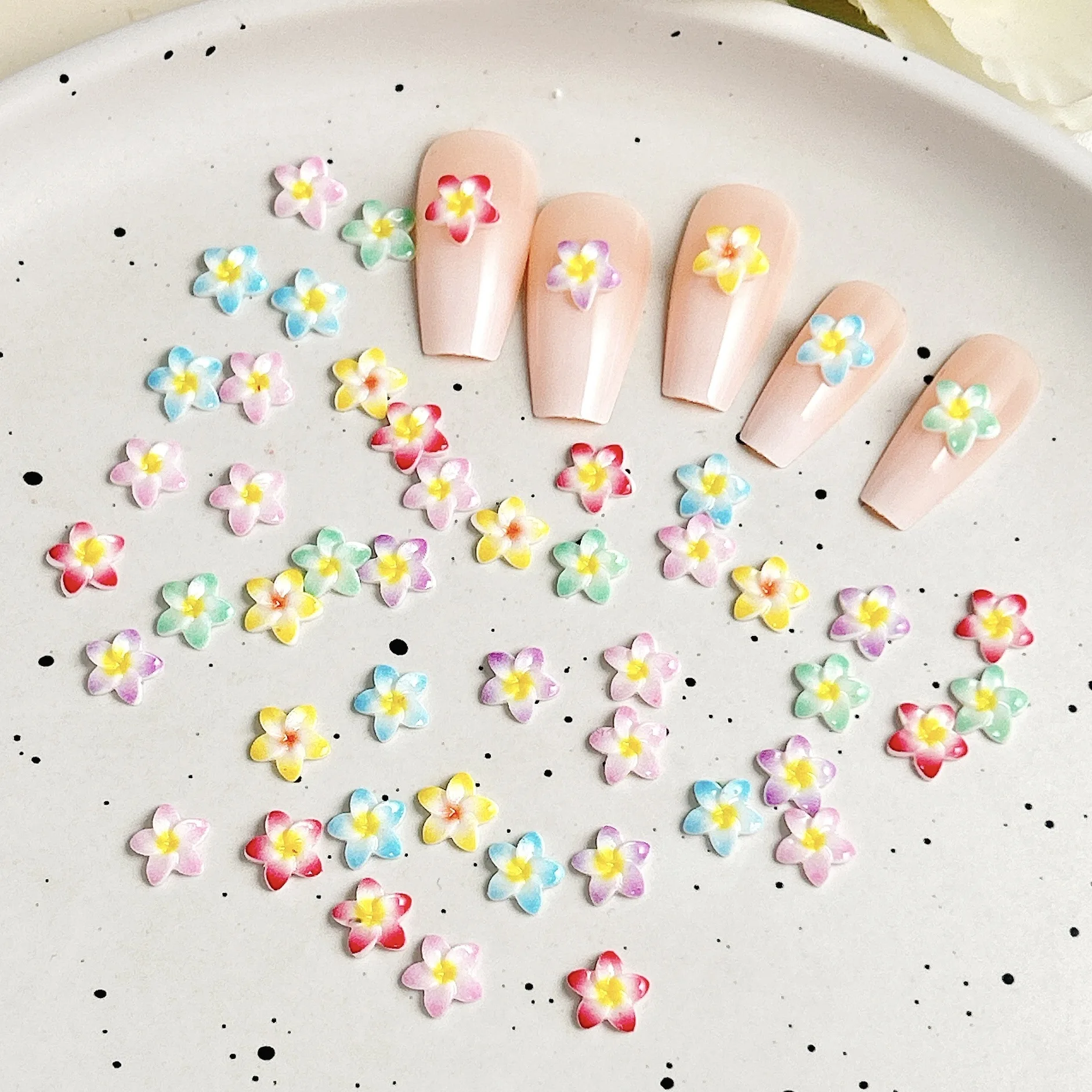 30pcs Colorful Sweet Flower Nail Art Accessories Resin Gradient Lily Flower Nail Charms Decorations Supplies Cute Nail Parts DIY