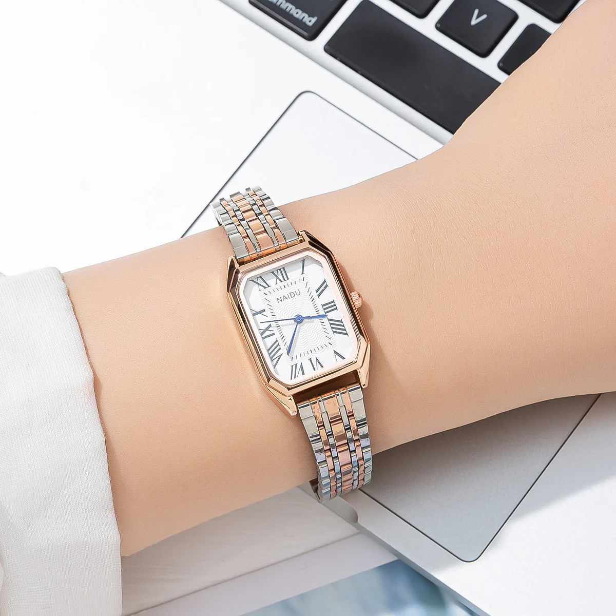 fashion rectangle Roman scale dial women steel watch