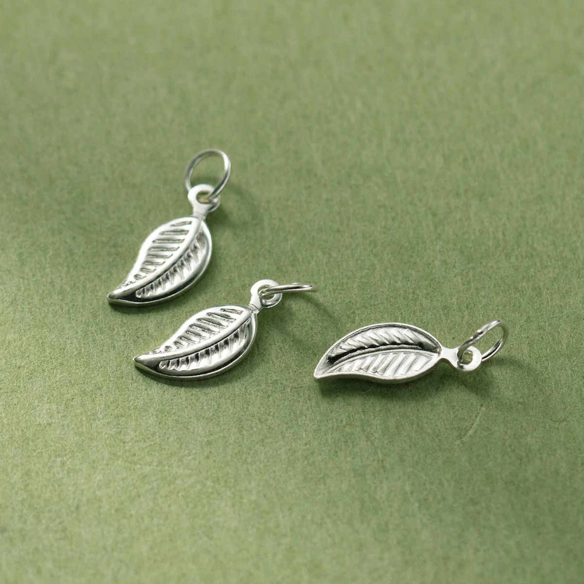 2pcs/Lot 925 Sterling Silver Small Leaves Loop Charms 10x4.5mm Handmade Bracelets Earrings Necklace Small Pendants DIY Jewelry