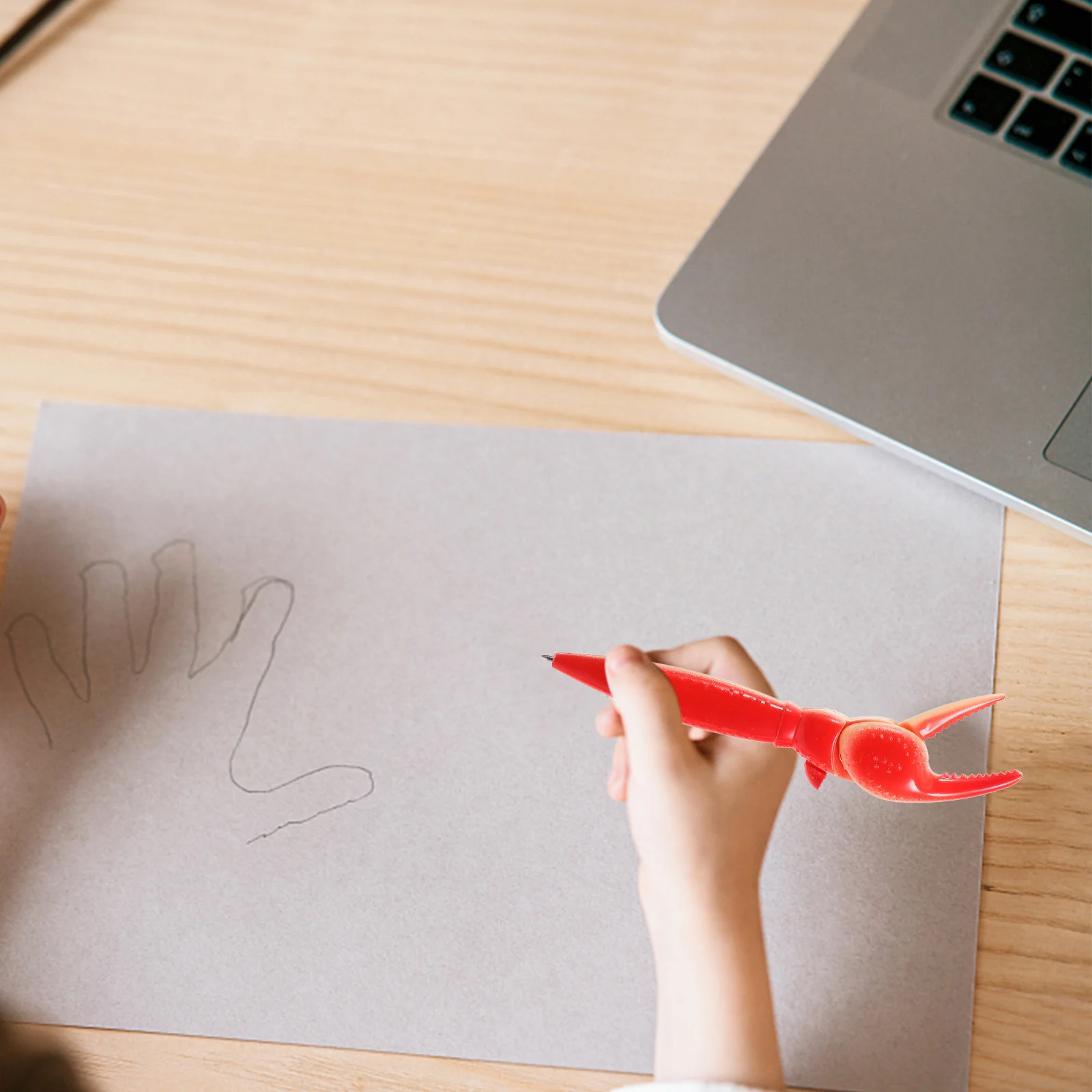 

2Pcs Creative Crab Ballpoint Pens Unique Claw Body Writing Pen Smooth Ink Flow for Note Taking Fun Study Accessory Stationery