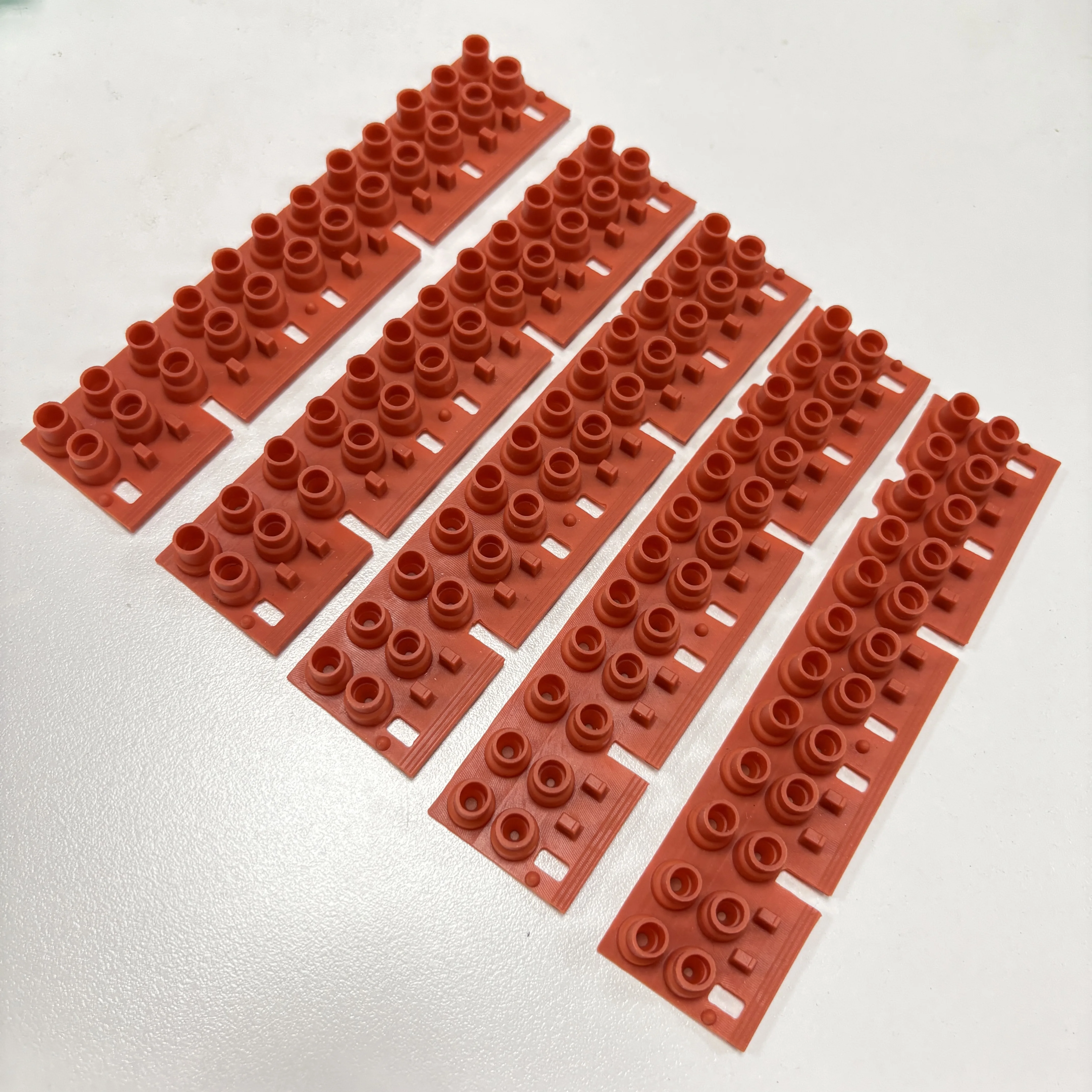 

Для Yamaha PSR-500 PSR-510 PSR-520 PSR-600 PSR-4500 PSR-4600 KB-200 KB-150 PSR-410 PSR-400 PSR-300 PSR-A3 Резиновая полоса (5 шт.)