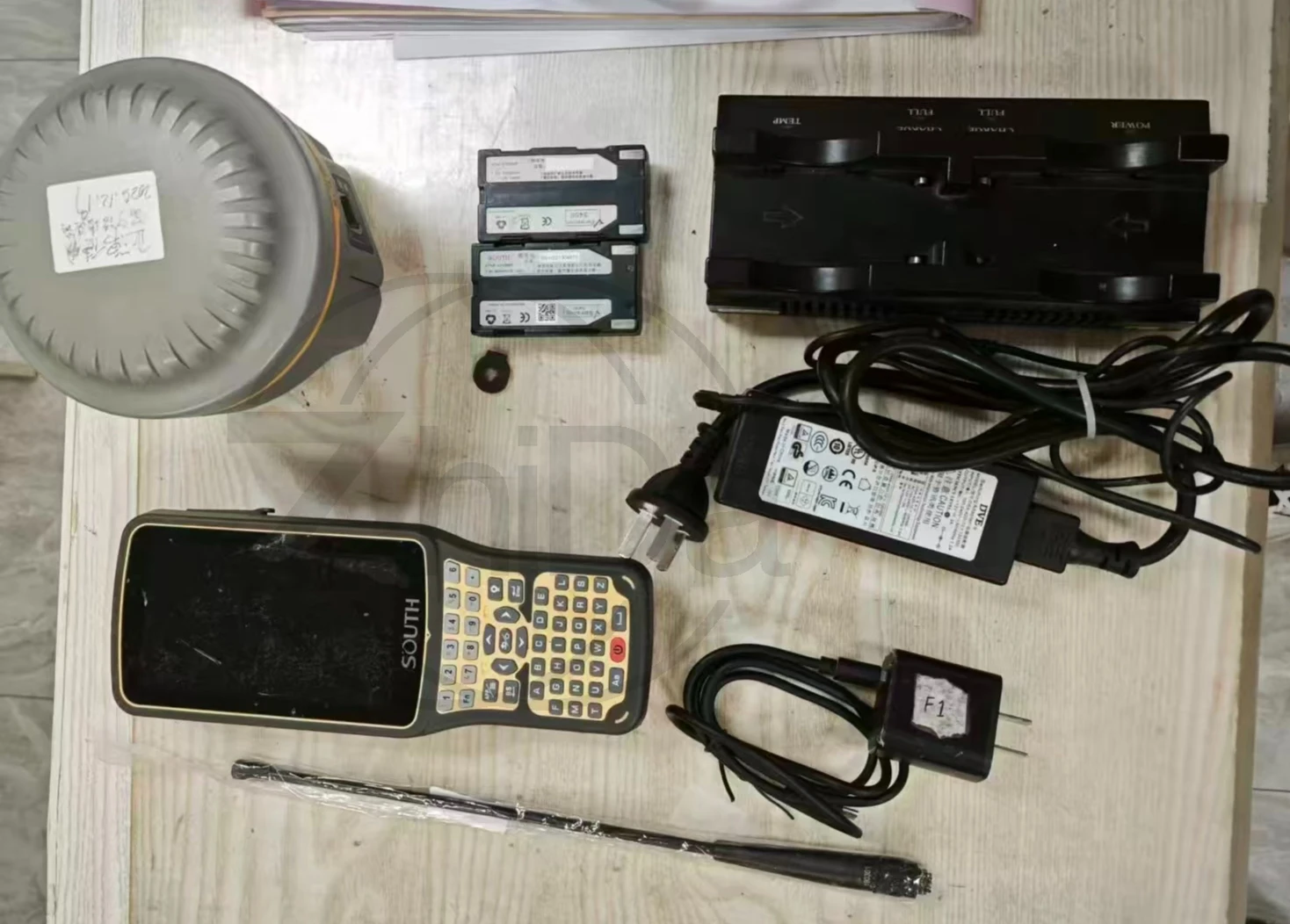 Survey Mapping Equipment Base Station Mobile Station Complete Set Full Supporting Accessories Complete Matching Measuring
