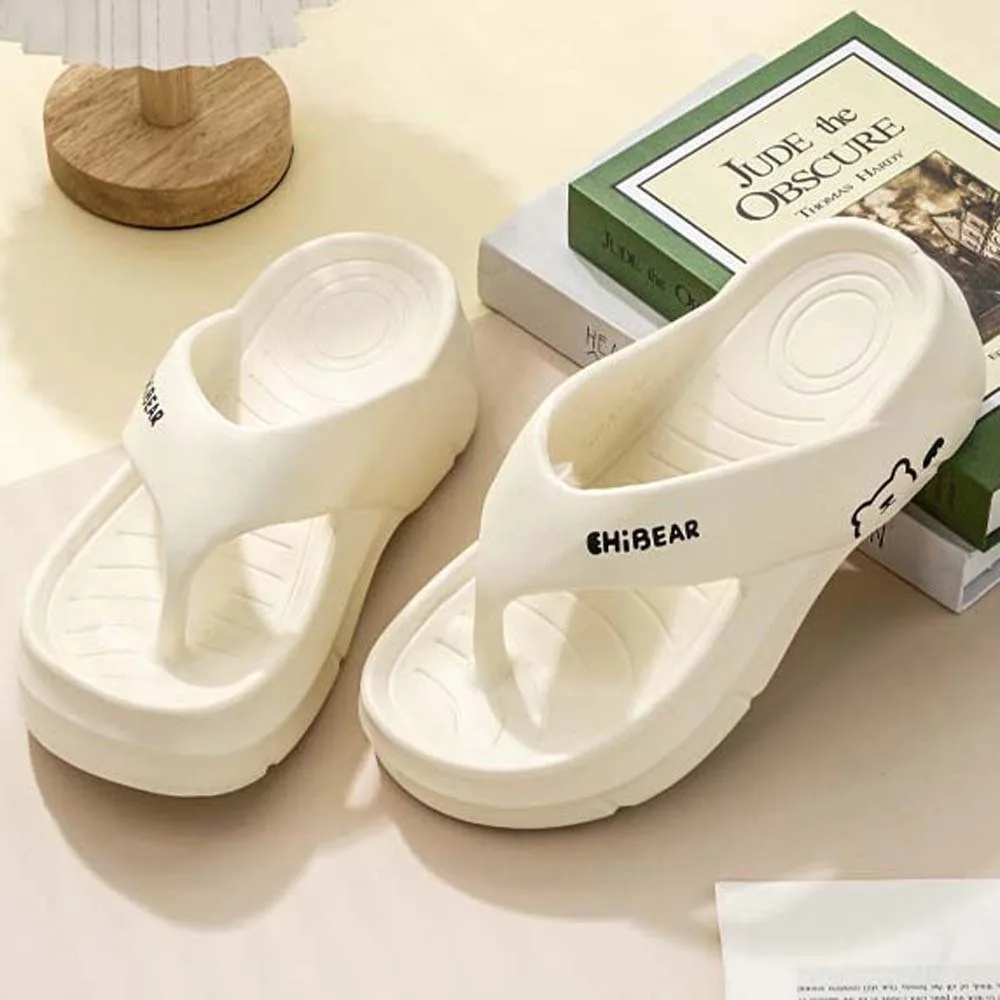 

Универсальные противоскользящие шлепанцы на толстой подошве с мультяшным медведем, тапочки из ЭВА для взрослых, мягкие устойчивые сандалии для ванной комнаты, отпуск, путешествия