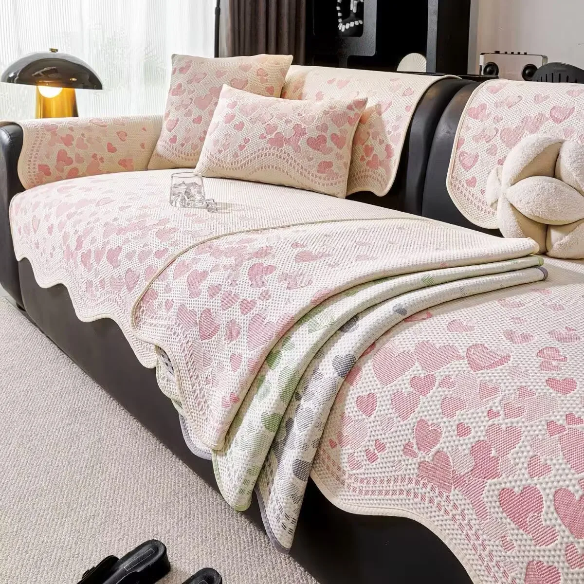 Summer Ice Silk Sofa Cover Jacquard Heart Pattern Self Cooling Mat Non-Slip Couch&Chaise Irregular Edged Sofa Protector Pad