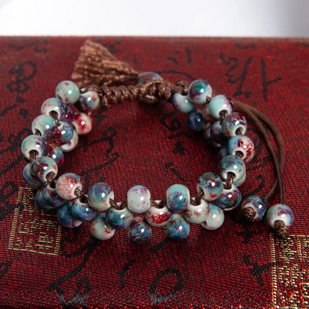 Handgefertigtes weinrotes Keramik-Perlenarmband mit Quaste, verstellbares breites geflochtenes Seil, Vintage-Stil im chinesischen Stil S03-119