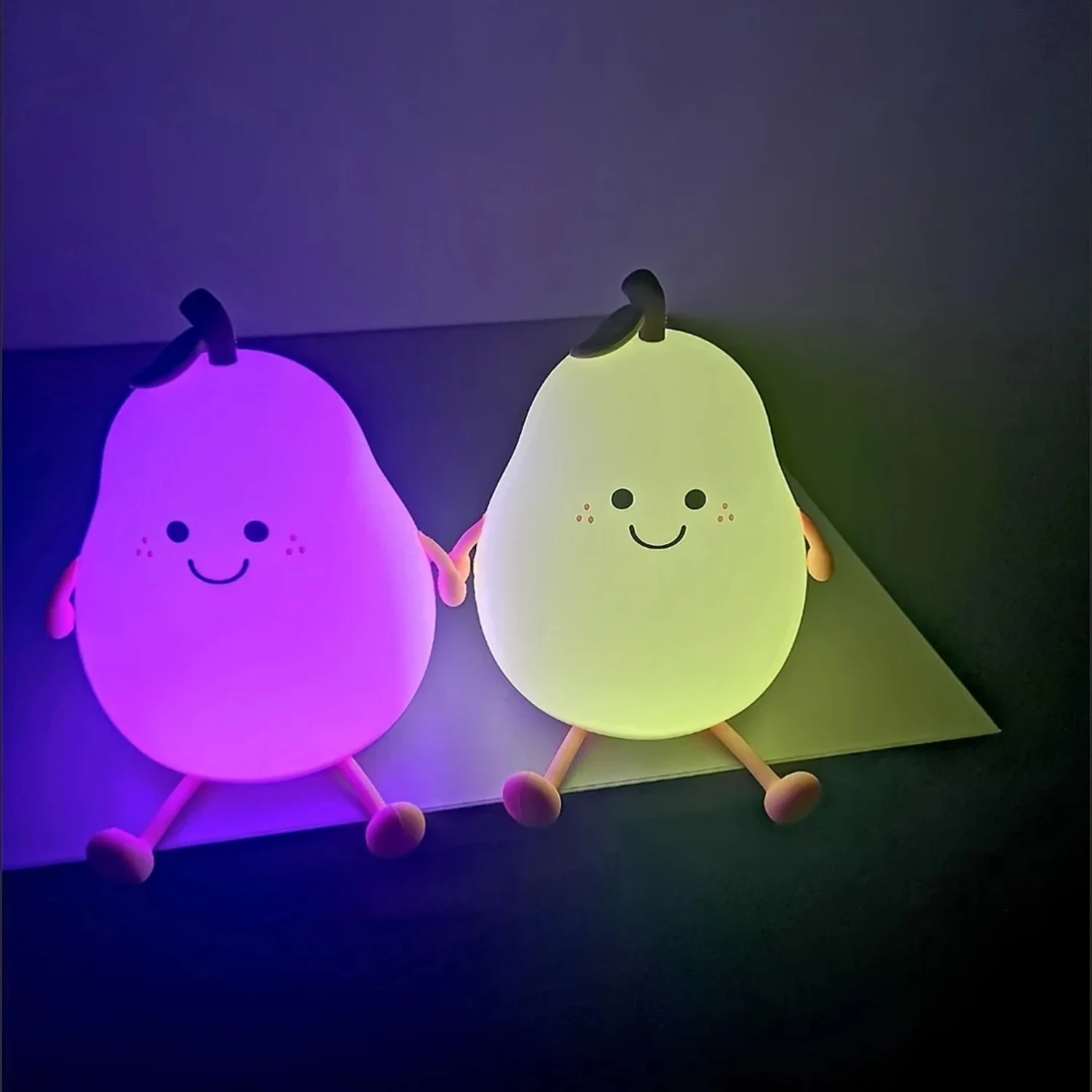 New Creative Mini Cute Cartoon Pear Shaped Pat Light Bedroom Lamp Soft Silicone Rechargeable Night Light