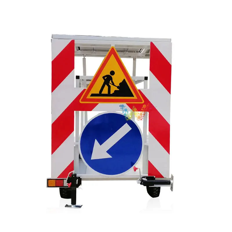 2870*1400mm LED Arrow Board With Trailer Folding Bracket Road Construction Warning Traffic Sign Product Category Traffic Signs