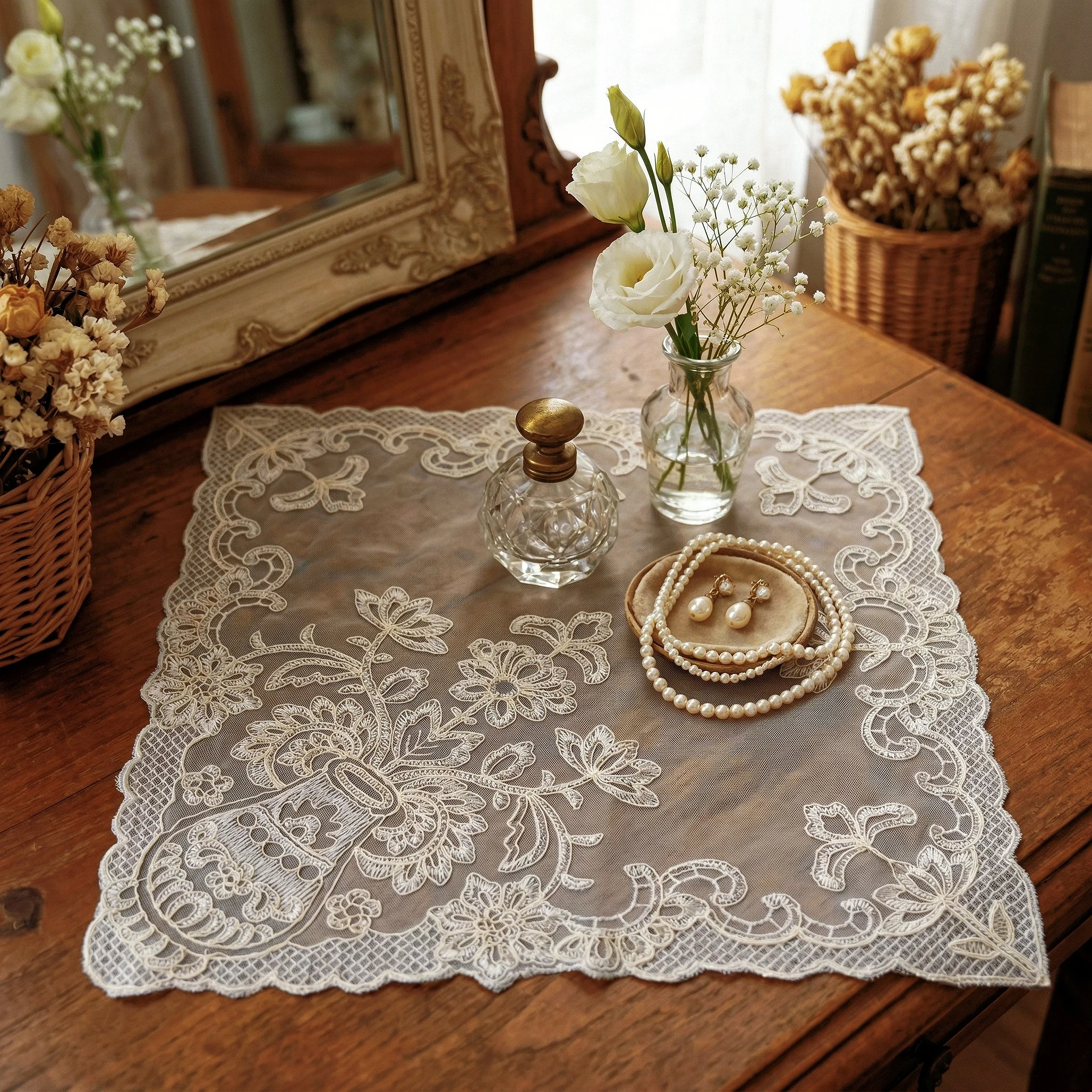 Fabric Napkins Individual Placemats American Elegant Placemats Beige Embroidered Coaster Antique Clock Cover Wedding Table Decor