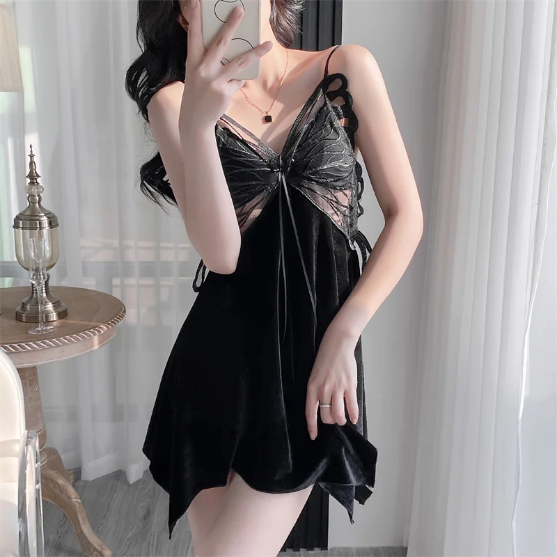 Slimmer Pajamas Bra Pad Women V-neck Butterfly Canary Velvet Spring  Autumn Suspender Two Sets of Nightdress Robe