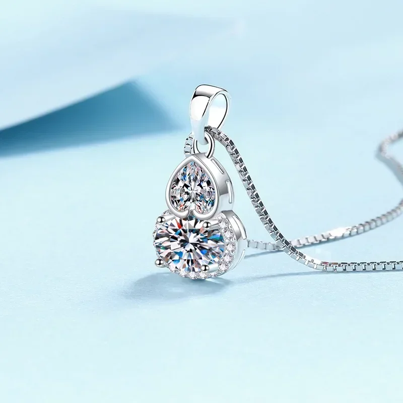 

1.5 Carat Moissanite Diamond Gourd Shaped Pendant Necklace for Women, Classic PT950 Platinum Female Chain Wedding Jewelry