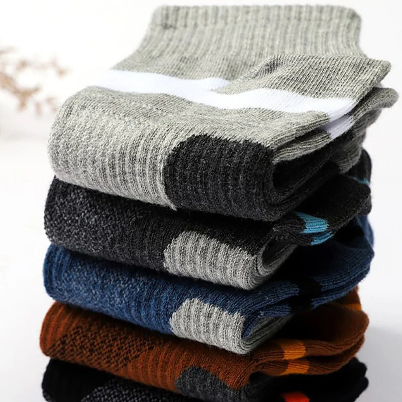 2/4 Paar professionelle Fitness-Socken, rutschfeste Laufsocken, für Damen und Herren, universell einsetzbar für Basketball- und Fußballtraining. – Detail 8