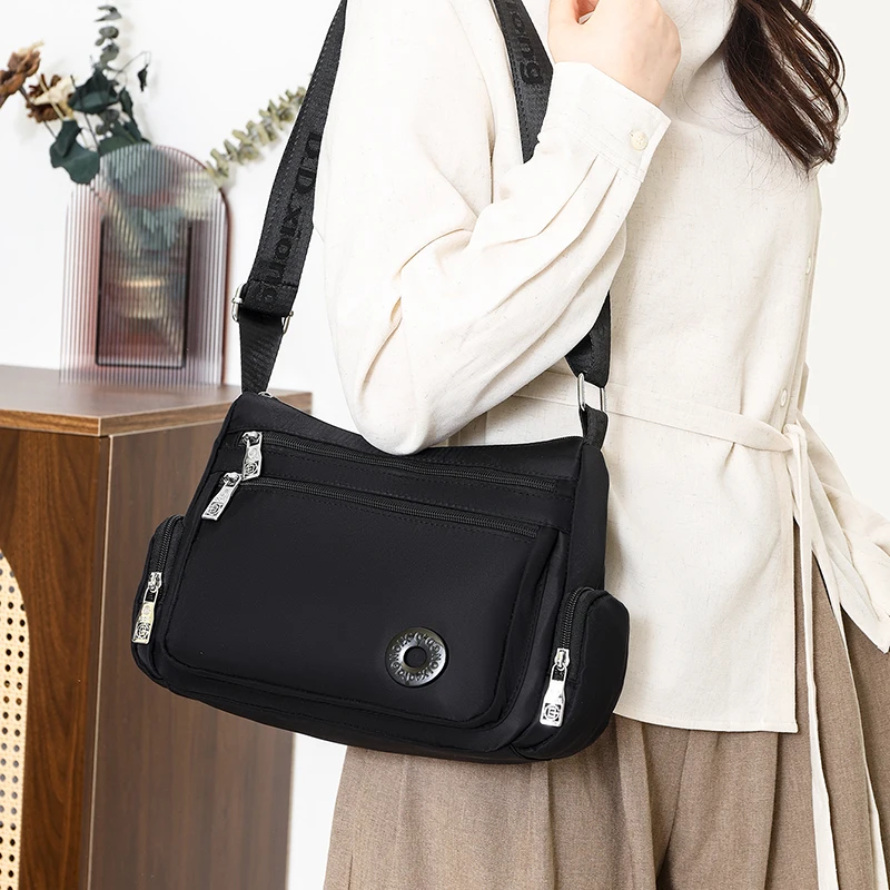 

Новые вместительные дорожные сумки через плечо, легкая сумка-тоут из оксфордской ткани, модная повседневная женская сумка с молнией, прочная и удобная.