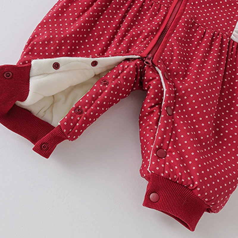 IYEAL الشتاء لطيف دافئ طفلة رومبير الوليد المرجان الصوف الكرتون وزرة الرضع الفتيات مقنعين بذلة