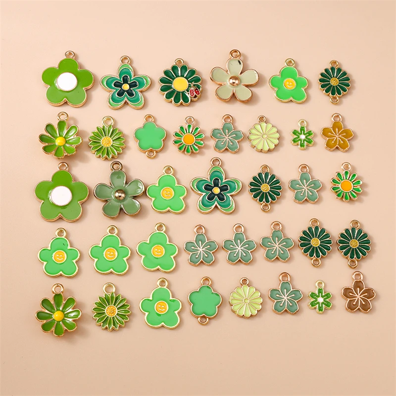 20 Stück niedliche, gemischte grüne Emaille-Blumenanhänger für die Schmuckherstellung, zum Basteln von Ohrringen, Halsketten, Armbändern und anderen Accessoires. – Detail 3