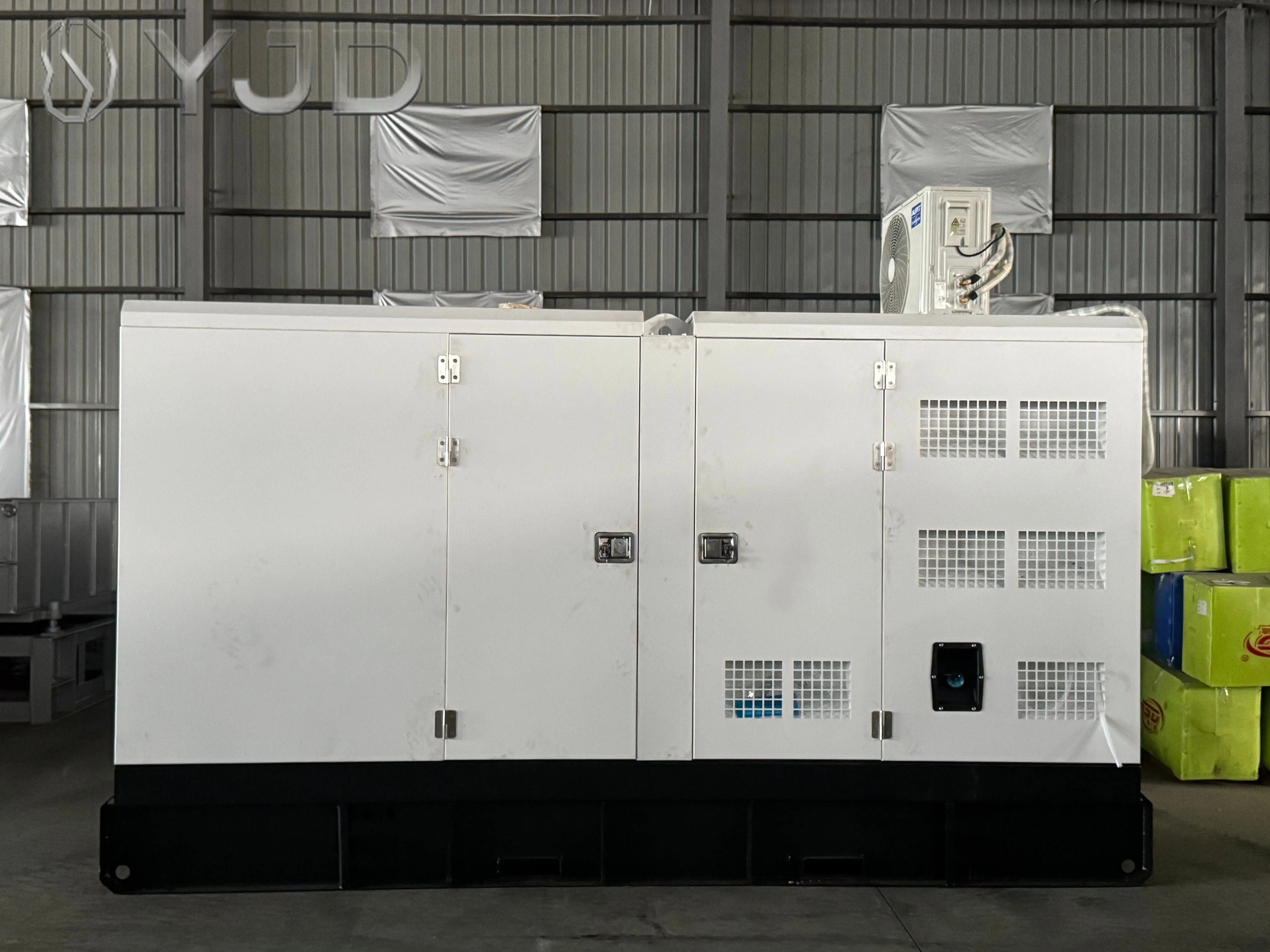 150KVA 120KW Three Phase Diesel Generator Set with Auto Start ATS Remote Start Super Silent Trailer Type CE Certified