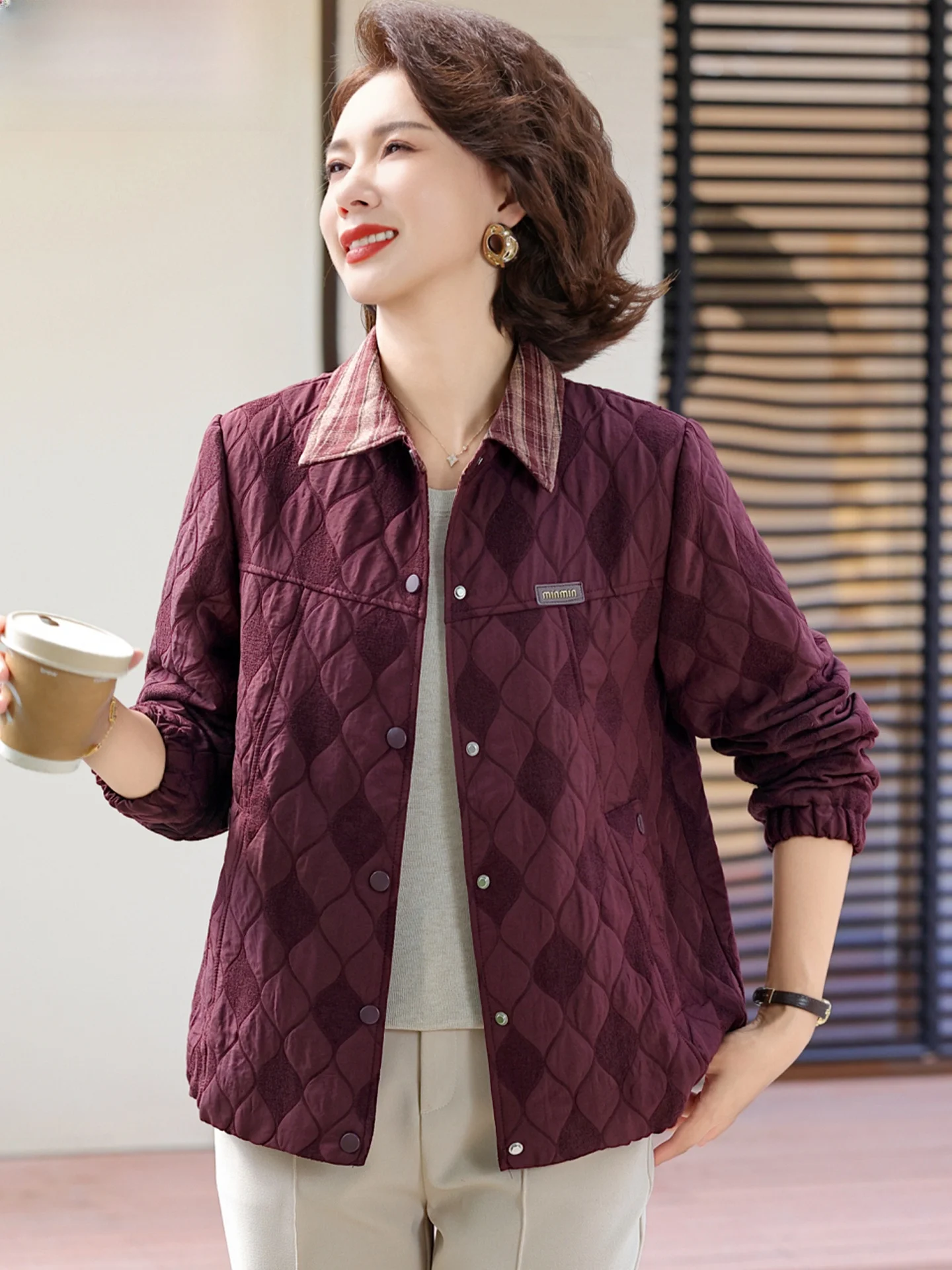 

Fashionable Autumn Outerwear for Shorter Women 2025 New Style Loose Fit Short Coat Korean Style Collar Single Button Clo...
