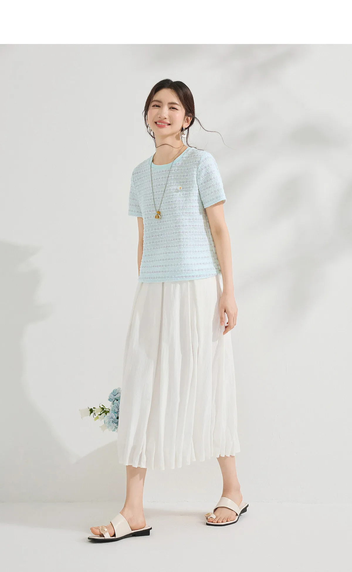 SENTUBILA Vielseitiges geripptes Rundhals-T-Shirt für Damen mit Streifenmuster, Sommer 2026, strukturiertes, gerades Strick-Oberteil, Damenbekleidung Q62TL7174 – Detail 9