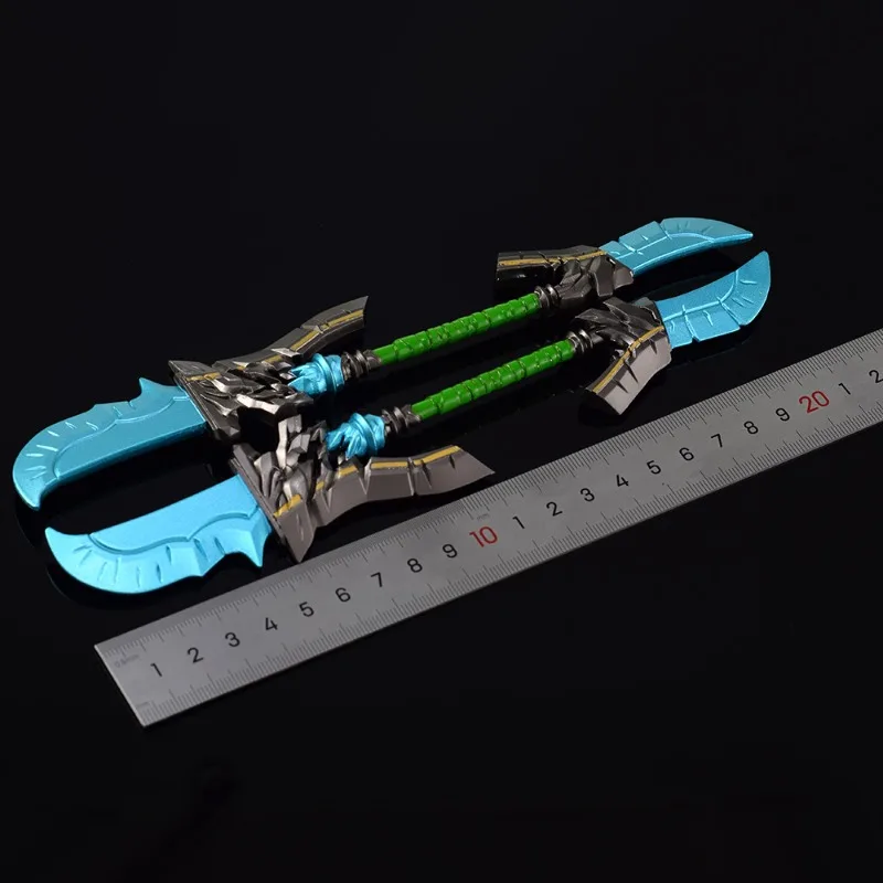 22 cm/8,66 pouces World of Warcrafts jeu armes périphériques modèles épées Halberds métal en alliage de Zinc artisanat jouets ornement Figurines garçon