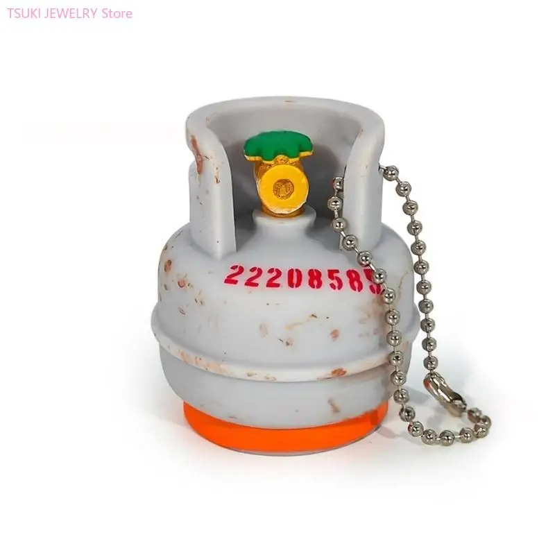 

Брелок для ключей из металлического баллона с газом 62KE с состаренным видом. Брелок для ключей для повседневного использования.