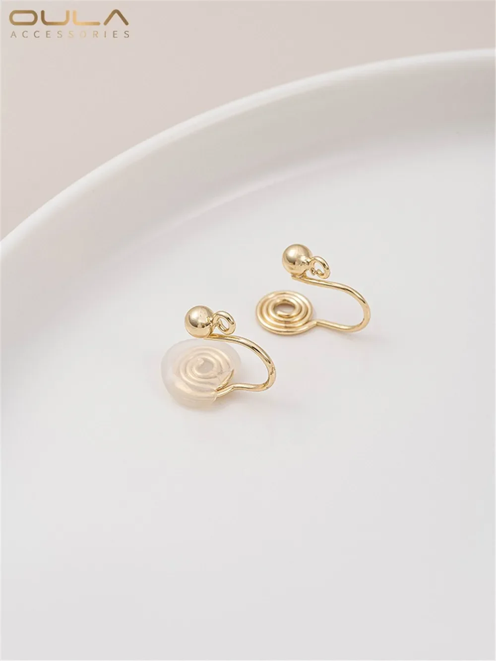 

14K Bag Gold Without Ear Piercing Bean Ear with Hanging Ring Mosquito Coil Silicone Ear Bone Clip DIY Ear Accessories Material