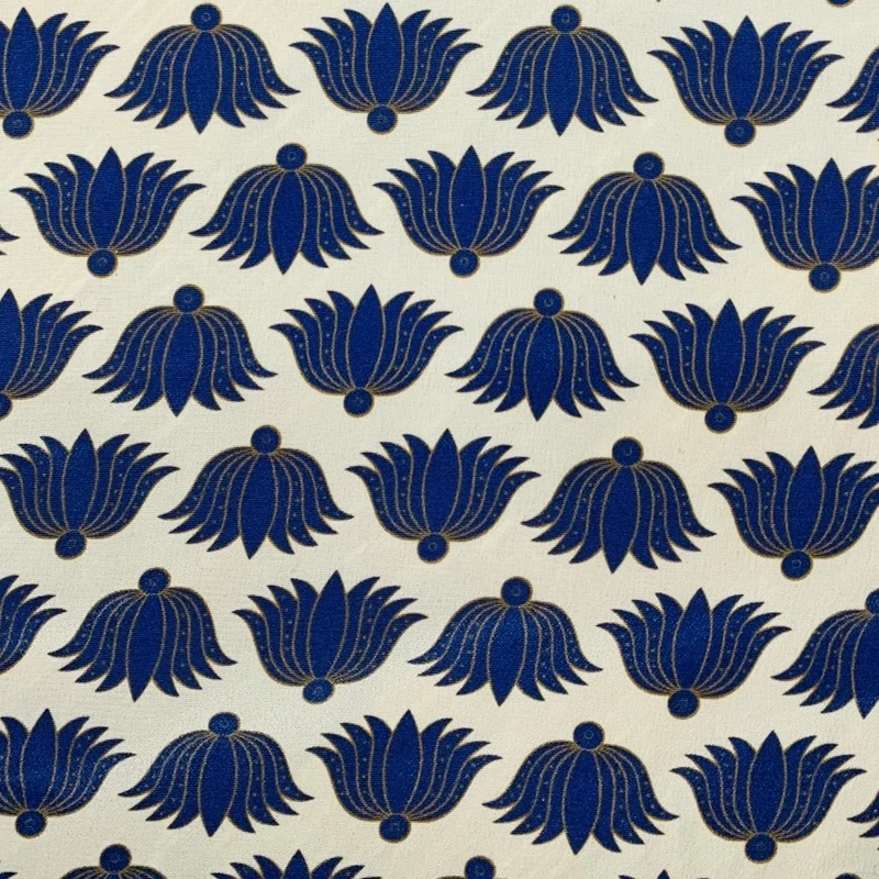 

1 метр, 100% шелк шелковицы, креп-шелковая ткань 16 мамме, белая с цветочным принтом синего лотоса, ширина 140 см, 55 дюймов, по дворам JX126