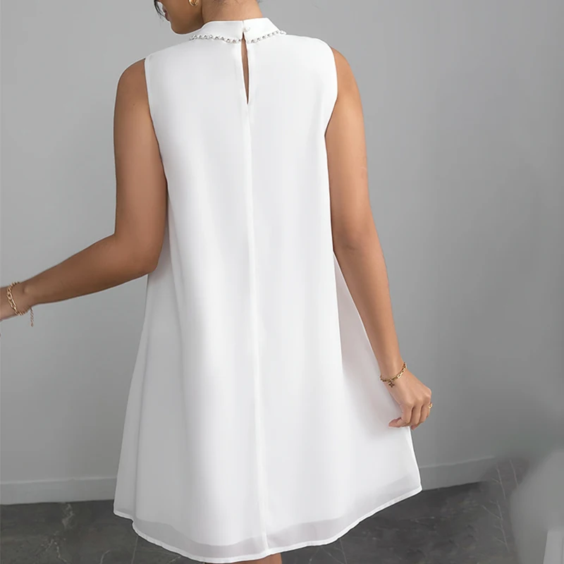 Mini robe élégante à volants pour femmes, col montant élégant avec strass, sans manches, ligne a assortie avec tout, robe courte blanche