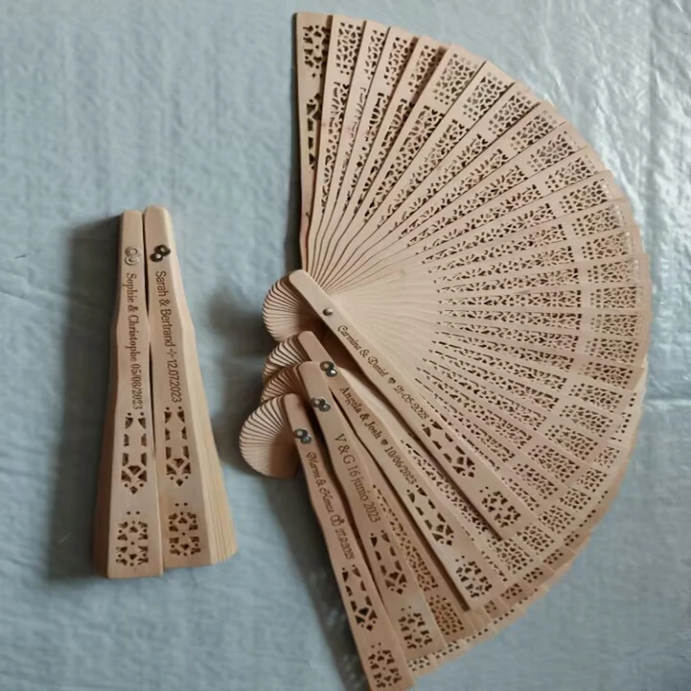 Personalized Customized Wooden Fan Wedding Favors Gifts Sandalwood Hand Fan Party Decoration 20Cm Wood Folding Fan