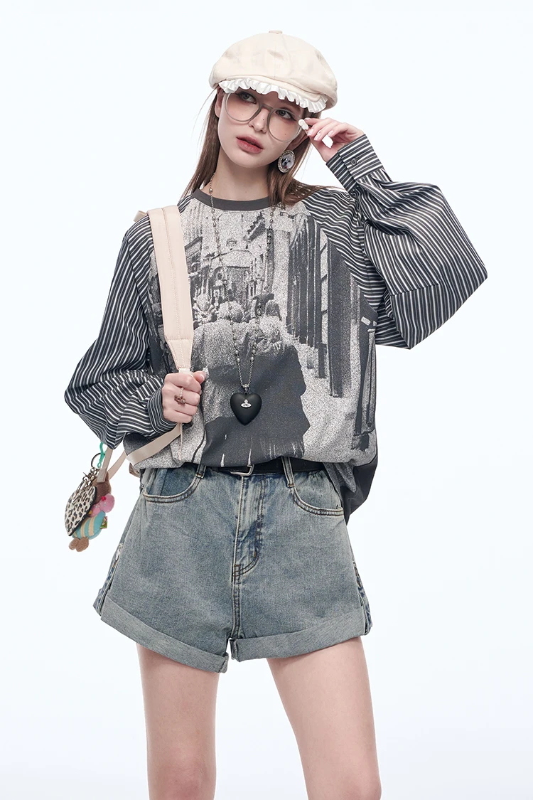 ELFSACK Fitted Graphic Long Sleeve Tee Women, Raglan Striped Sleeve All-Over Print T-Shirt, Retro Y2K Streetwear Top