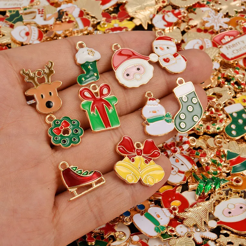 20/30/50Pcs Mix Styles Enamel Christmas Bell Deer Tree Charms DIY Kawaii Xmas Snowflake Snowman Santa Claus Breloque Jewelry