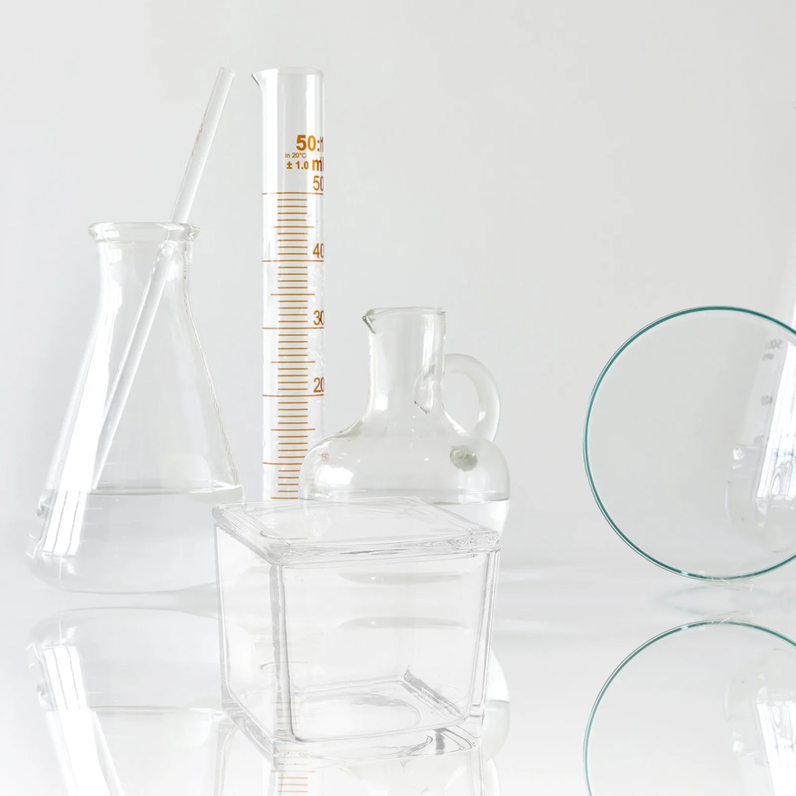 

Glass Staining Jar Vertical Horizontal Round Design Transparent Cover For Microscope Slide Preparation Lab Medicine