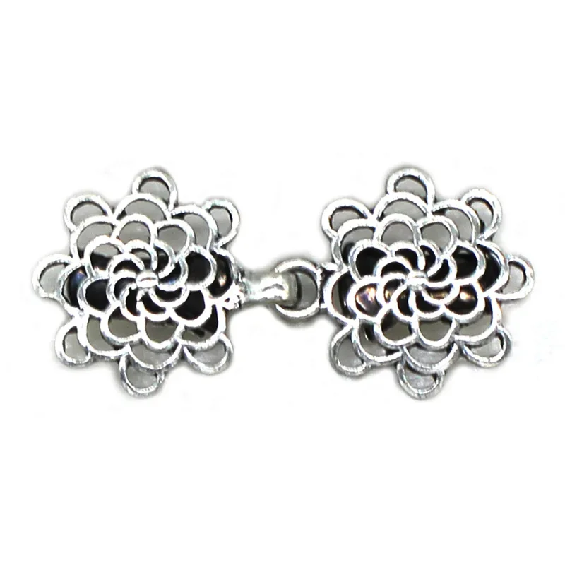 Women Carved Flower Cardigan Sweater Blouse Shawl Clips Shirt Collar Shawl Brooch Retro Duck Clip Clasps Charm Accessories Gift