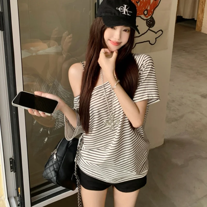Y2K K-fashion Harajuku Sexy T shirt Tops Tees Women Slanted Shoulder Short Sleeves Stripe T-shirt Loose Beach 90S Tshirt Woman