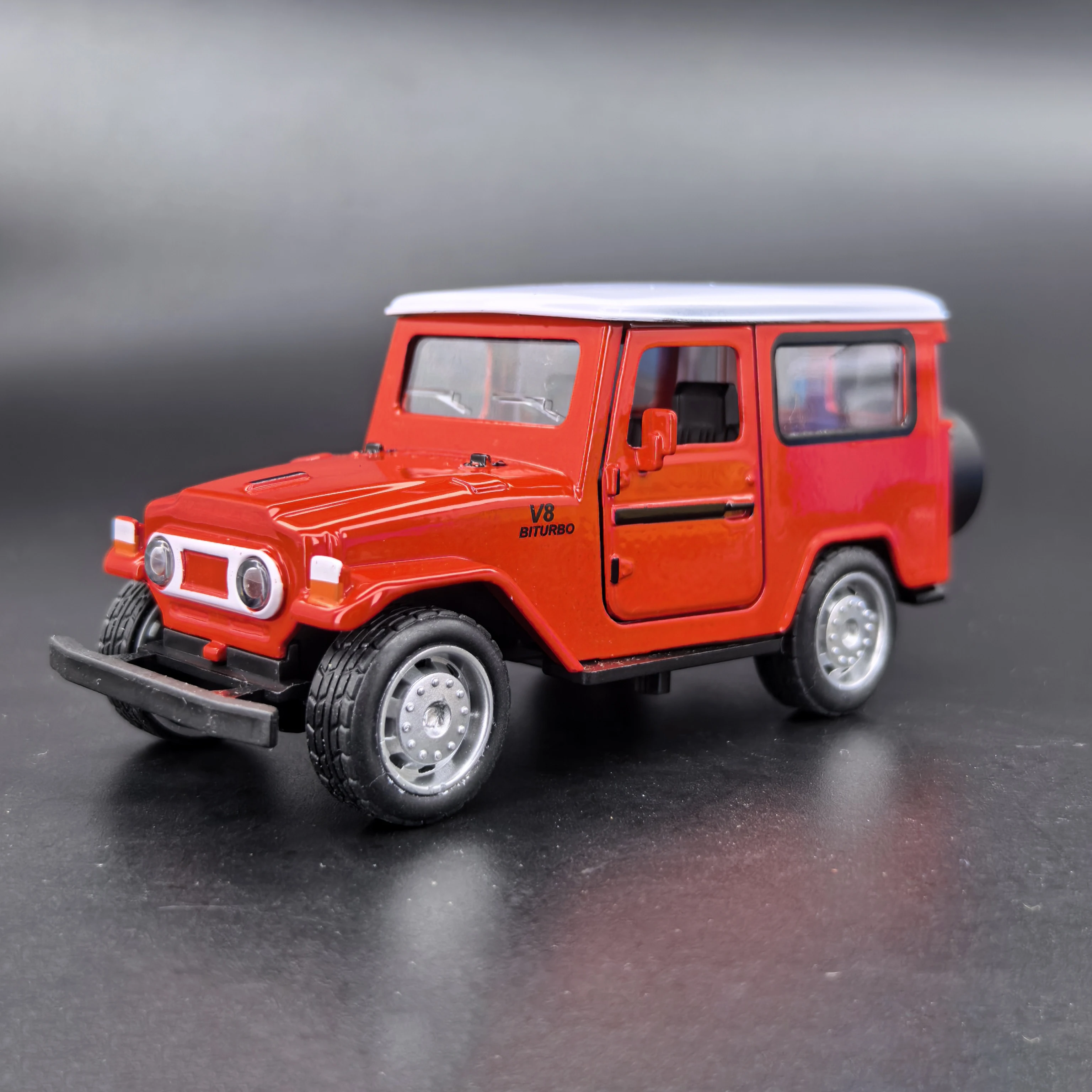 Off-Road Vehicle Interior Decoration Collectible 1/36 Scale Alloy Car Model