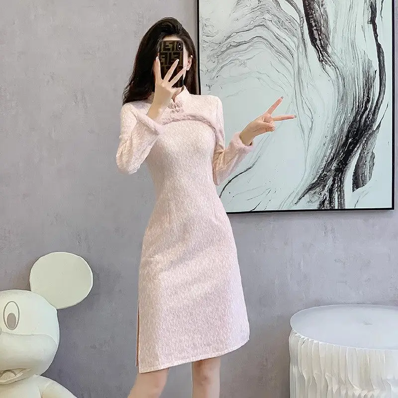 New Chinese Style Cheongsam 2024 Autumn And Winter Stand Collar Fashion Slim Young Girl Retro Plush Thick Dress Qipao a316