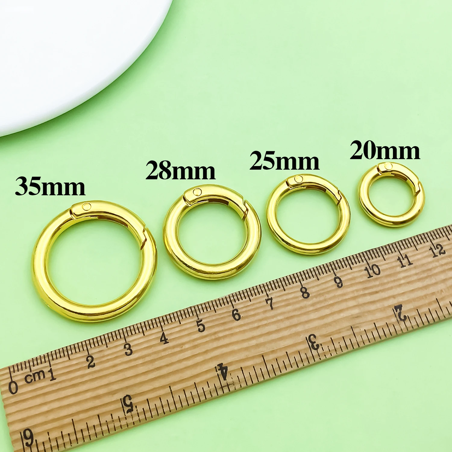 20pcs Spring Gate Rings for DIY Keychain Making