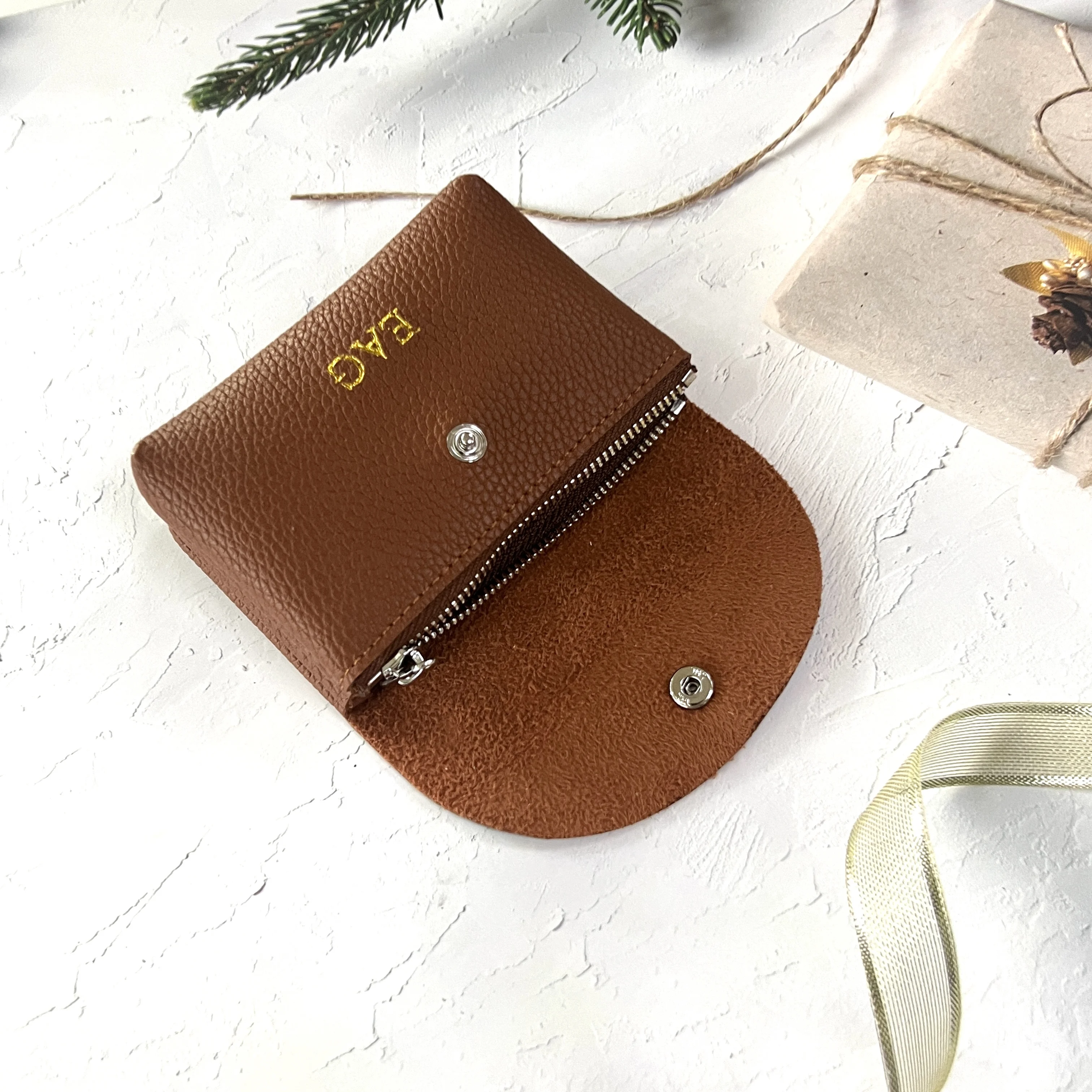 Custom Name Mini Genuine Leather Coin Purse With Women's Top Layer Cowhide And Compact Bag cover Soft Leather Coin Bag