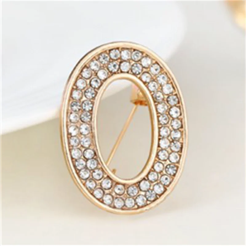 Initial A to Z 26 Letters Brooch Crystal English Letter Word Brooches Fashion Woman Men's Suit Collar Lapel Pins Party Jewelry