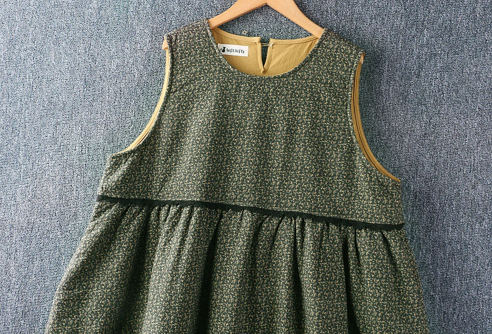 Damska Sukienka Bez Rękawów w Stylu Vintage Mori Girl z Kwiatowym Nadrukiem, Bawełniana, Ocieplana, Jesienno-Zimowa, z Dekoltem O-Neck, Luźna, Retro, Casualowa Sukienka na Ramiączkach