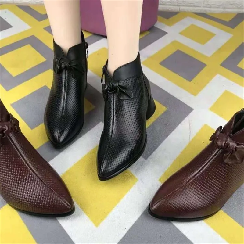 Women Barefoot Shoes Short Boots Ankle 2022 Spring New Female Casual Thick Soled Shoes Genuine Leather Designer Pumps Shoes