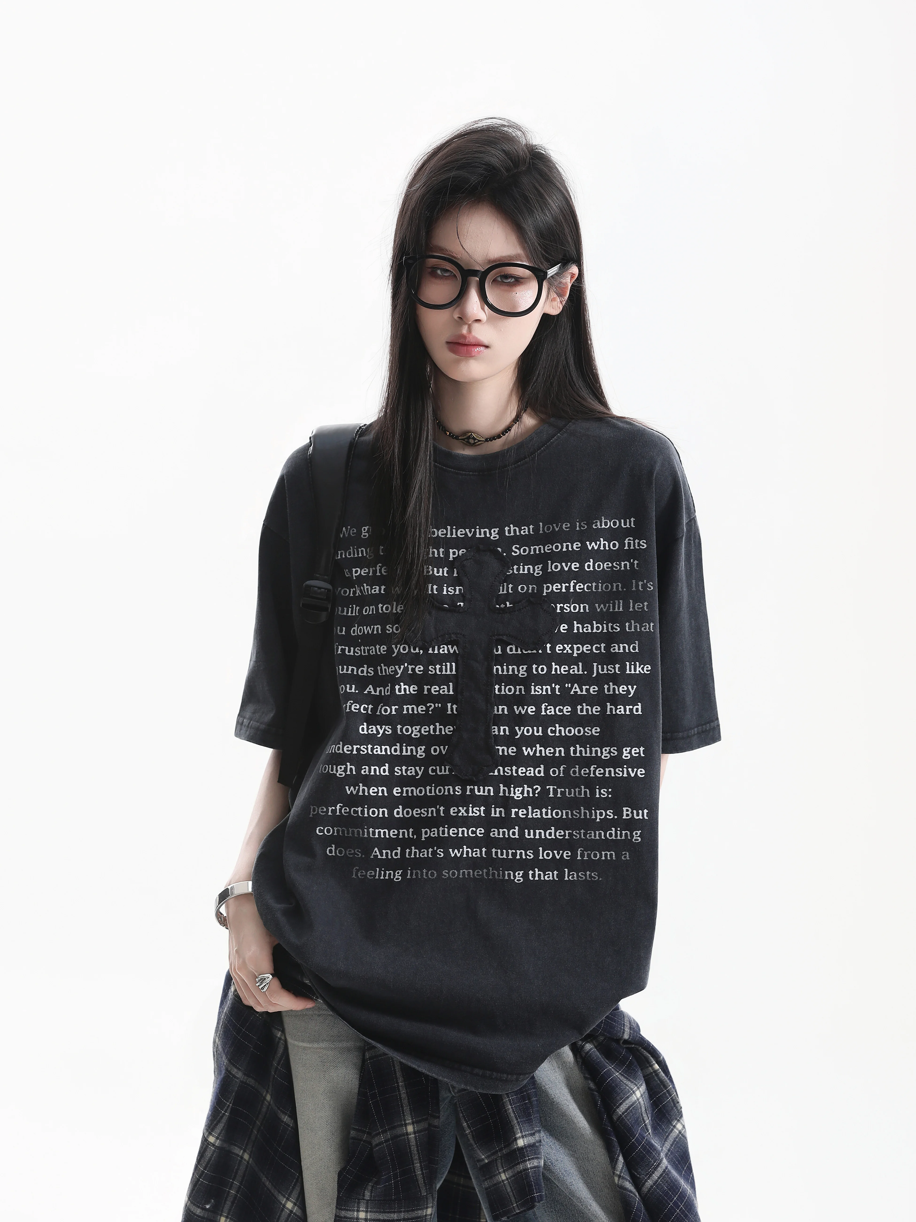 

Washed Vintage American Style Cross Patch Print Short Sleeve Hip Hop T-Shirt Unisex Casual Loose Fit Summer Cotton Tee