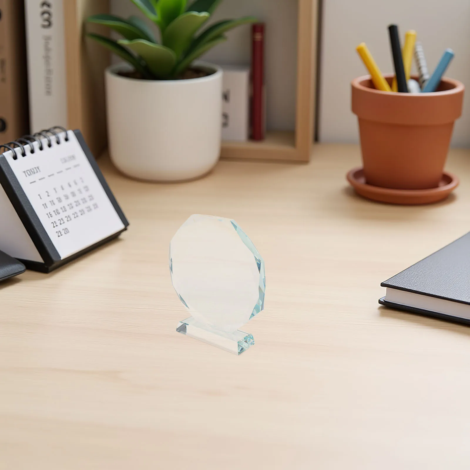 جائزة كأس كريستال 140 مم لوحة زجاجية مثمنة شفافة لتقدير التعرف على الموظفين عرض سطح المكتب تذكار تذكاري