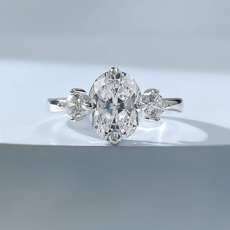 

TY 925 Silver 2 Carat Oval Pigeon Egg Shape Ring Moissanite Diamond Plated with 18K Gold High Carbon Stone Engagement