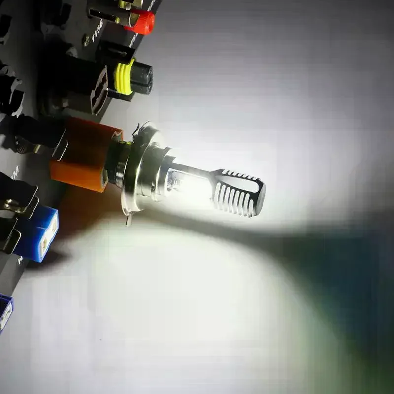 1PC Motorcycle H4 BA20D P15D Headlight 3030 24MSD LED Light Bulbs Dual Color White Yellow Plug And Play For ATV Moped Bike