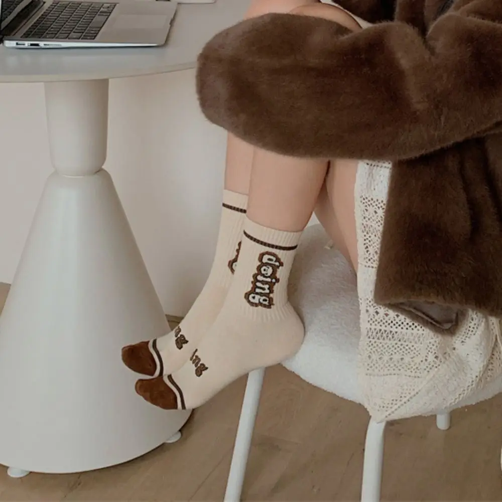 

4Pairs Sweet Patchwork Letter Printed Socks Mid Tube Kawaii Retro Lattice Socks Hosiery Anti-slip Socks Women Girl