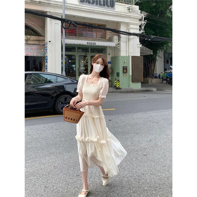 Estilo francês recortado pescoço quadrado manga curta feminino verão 2025 novo vestido maxi em camadas estilo férias