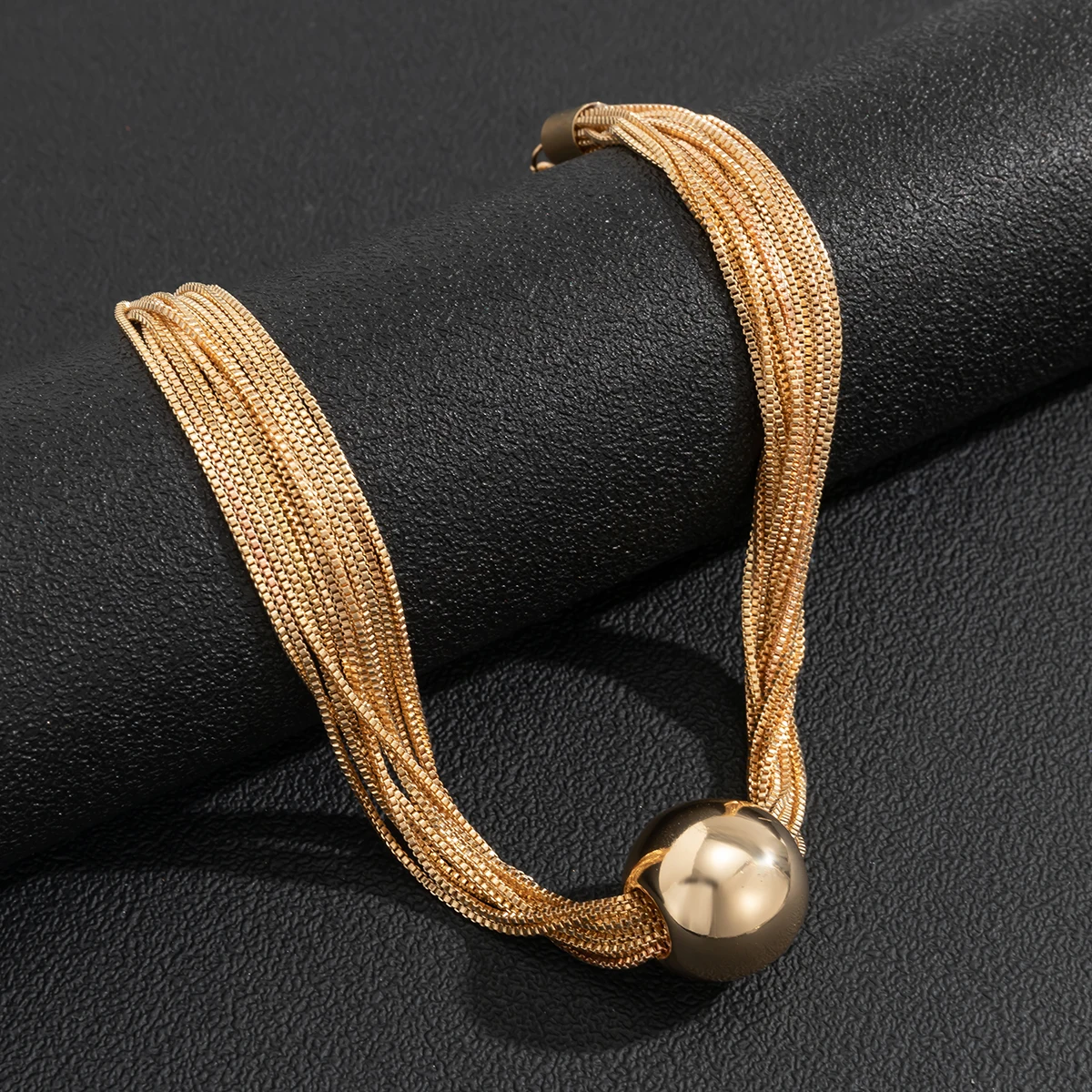 Thick Chains with Big Ball Short Choker Necklace for Women Trendy Chunky Collar on Neck 2024 Fashion Jewelry Accessories Female