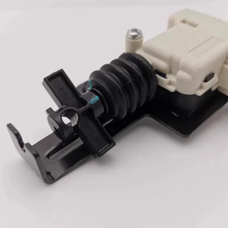 

Замок задней двери багажника SC-6305210 в сборе с приводом для BYD Yuan EV E1 S2