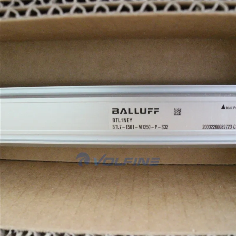 Balluff Displacement Sensor BTL7-E501-M1250-P-S32