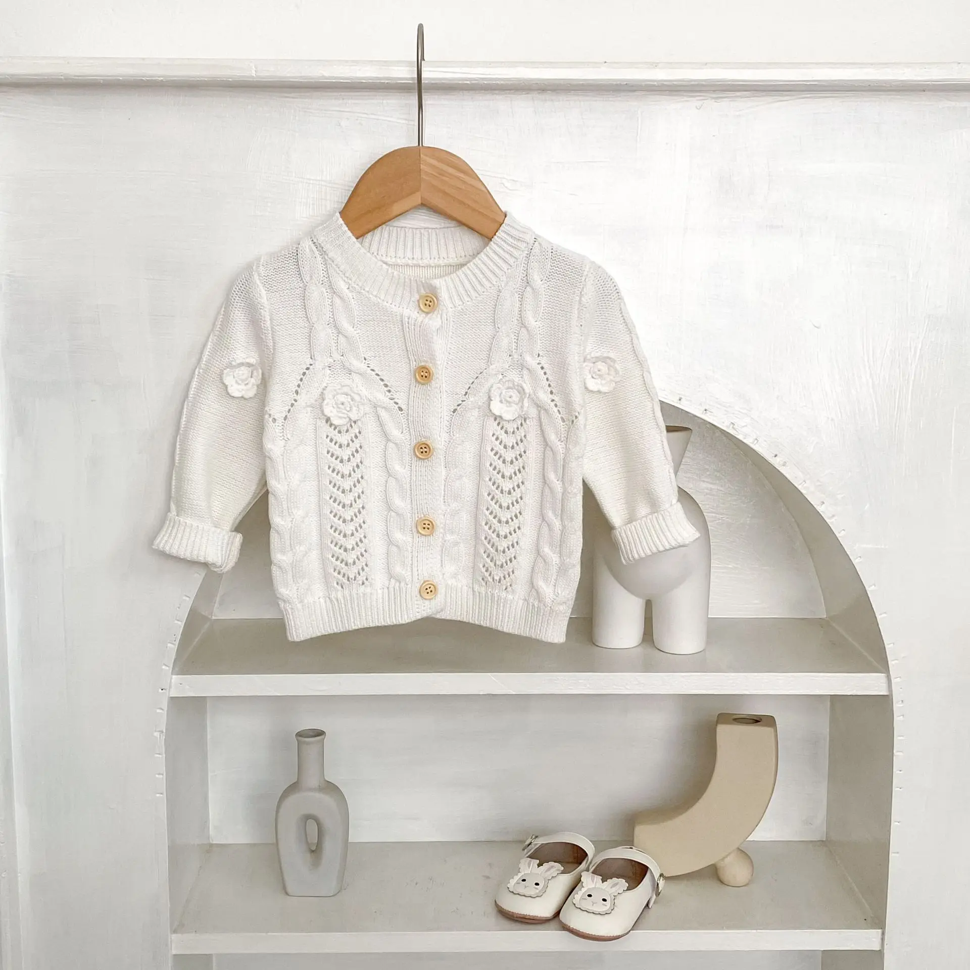 Fall 2025 Baby Girls Cardigan 0-3 Years Hand Crochet Flower Cable Knit Long Sleeve Coat Soft Breathable Knit Toddler Outerwear
