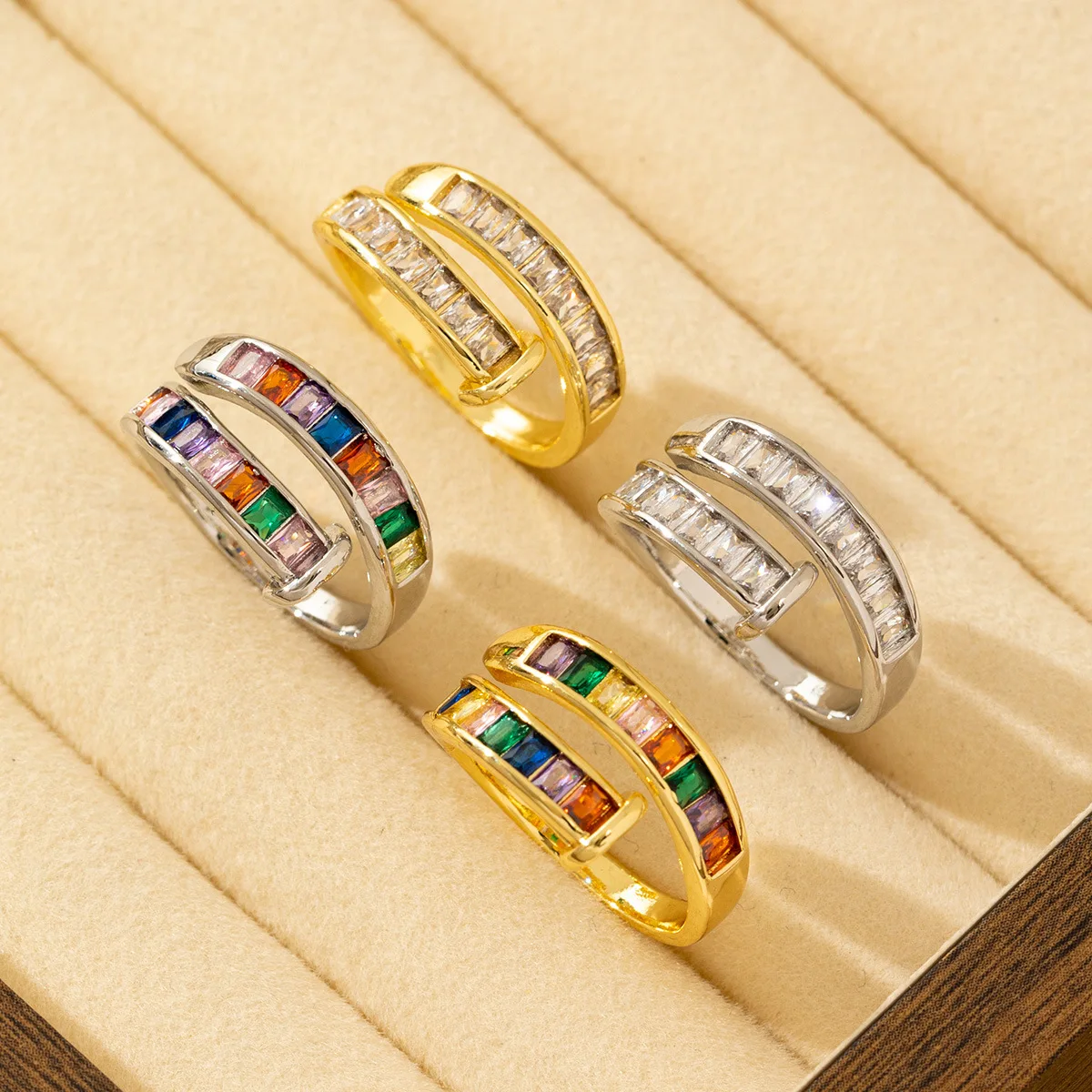 

Women's Copper Inlaid Diamond Ring Nail Shaped Stacked Adjustable Openings Zircon Ring for Mother's Day Jewelry Gift